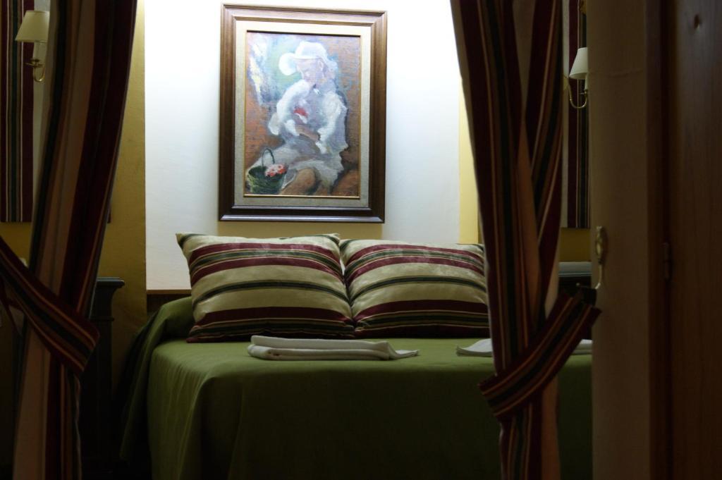 Hotel Almona Granada Szoba fotó